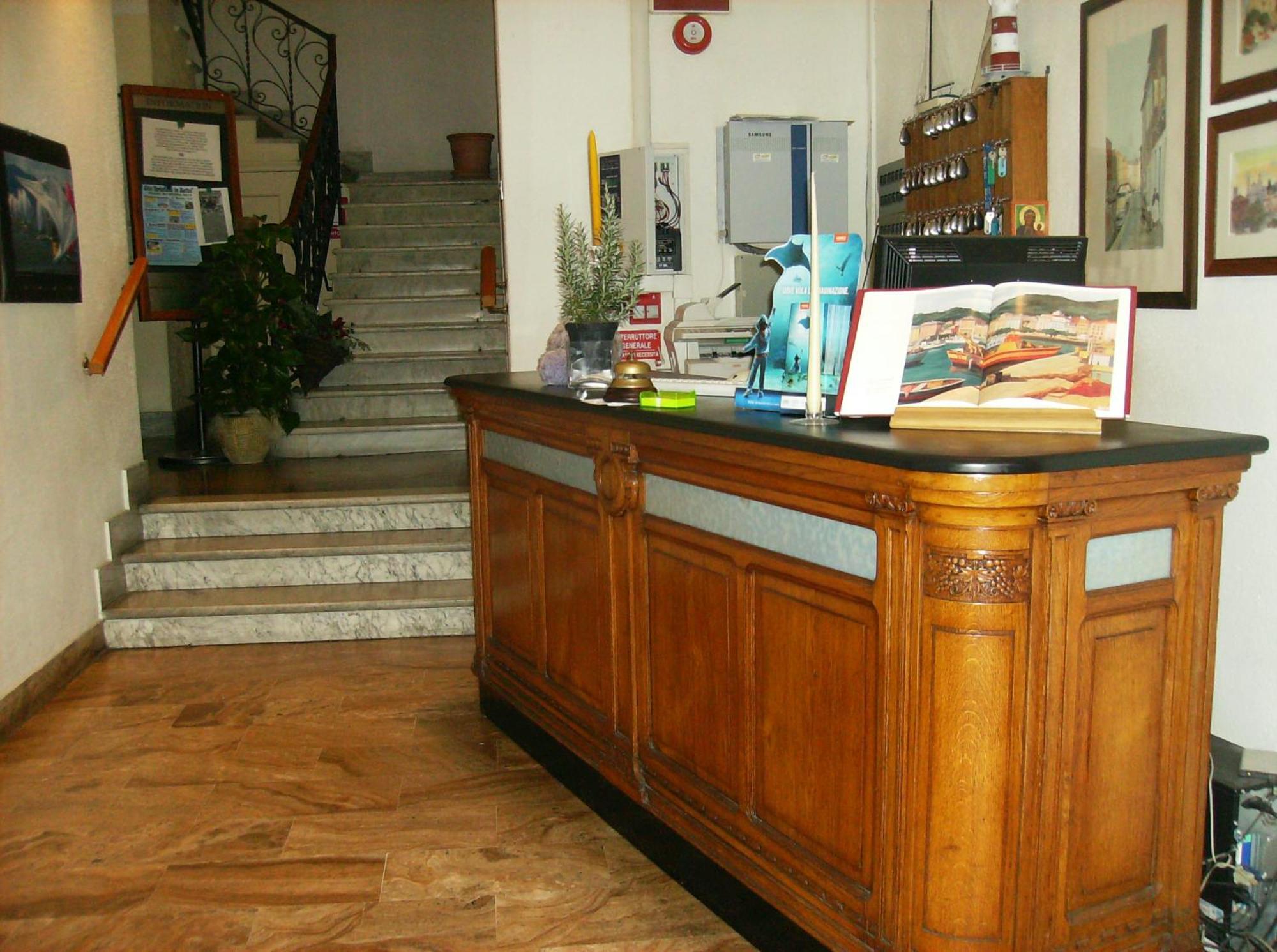 Hotel Miramare Lavagna Ngoại thất bức ảnh